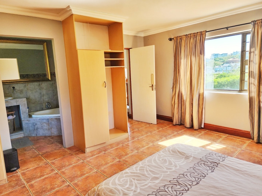 4 Bedroom Property for Sale in Cola Beach Western Cape